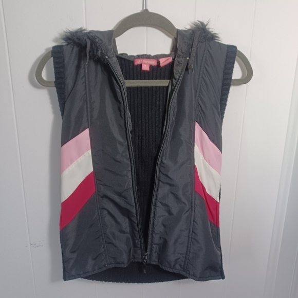 Y2K Winter Vest - Picture 7 of 8